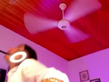 alicekiing_ Image 16