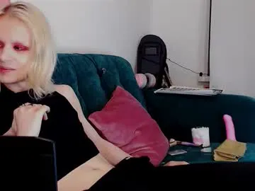 alien_bella Image 17