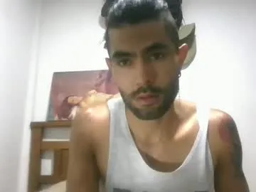 hideonbush051 Image 4