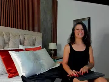 linda_cabal Image 17