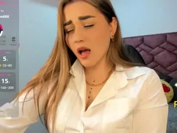 lucia_star_ Image 15