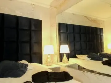 maxim_walker Image 7