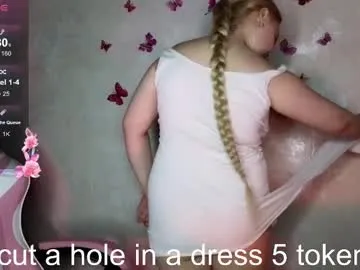 shy_blondiee Image 2